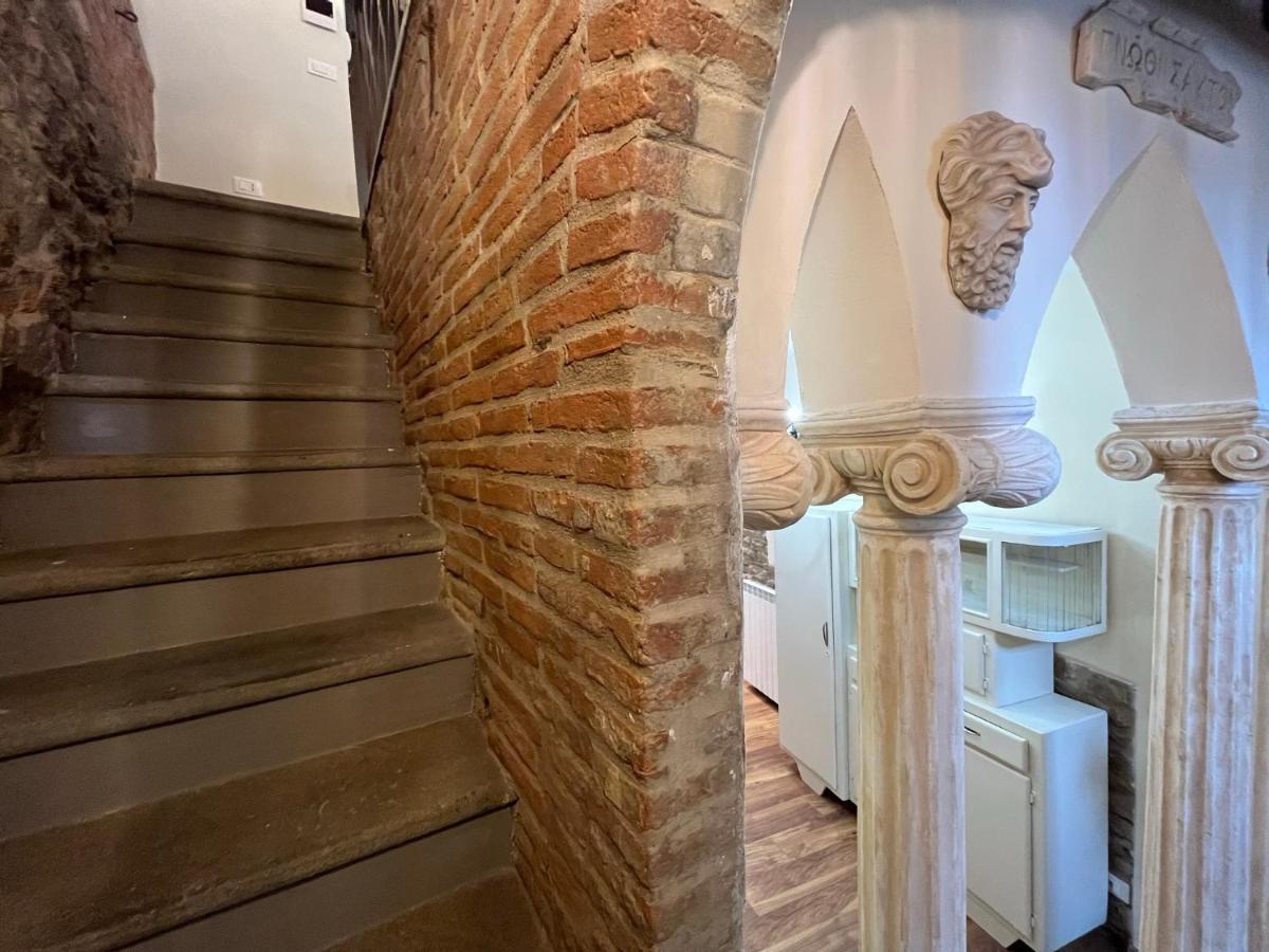 Cortona Suite - The House With Well And The Frescos Palace Exterior photo