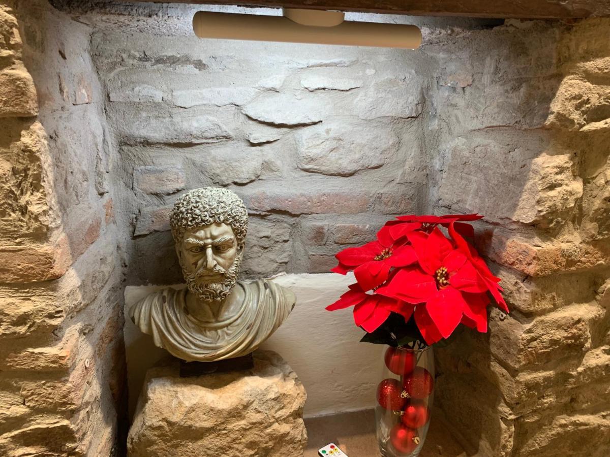 Cortona Suite - The House With Well And The Frescos Palace Exterior photo